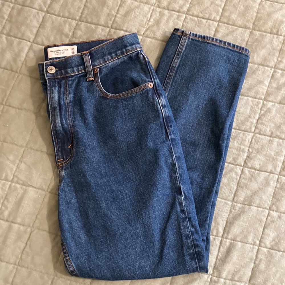 Abercrombie and Fitch Curve Love Ankle Straight Ultra High Rise Jean